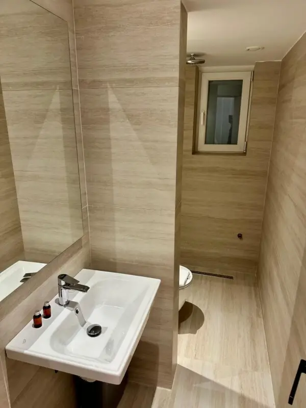 Venis Hotel 4